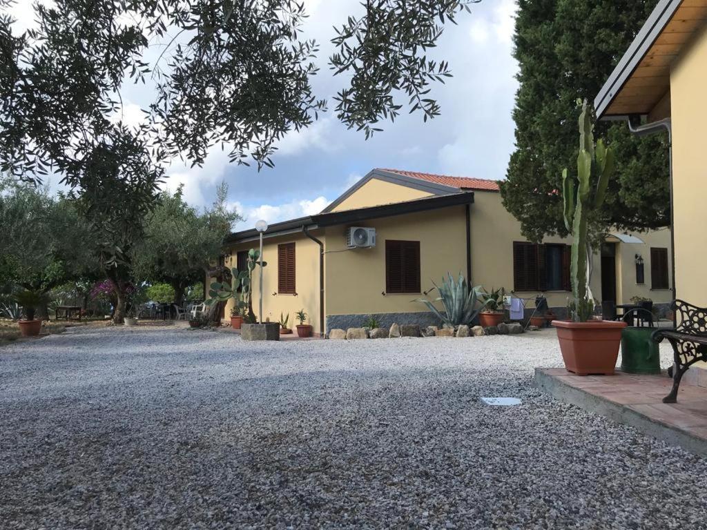 L'Ulivo In Villa Greco Tindari Eksteriør billede