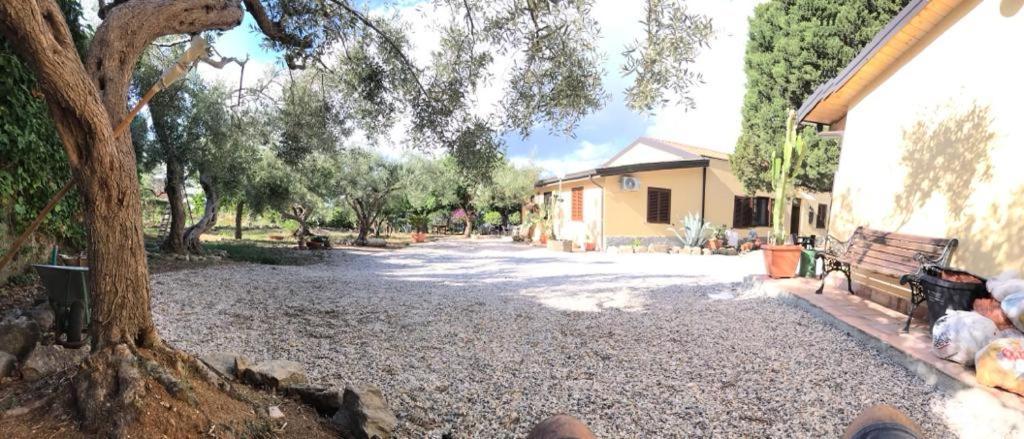 L'Ulivo In Villa Greco Tindari Eksteriør billede